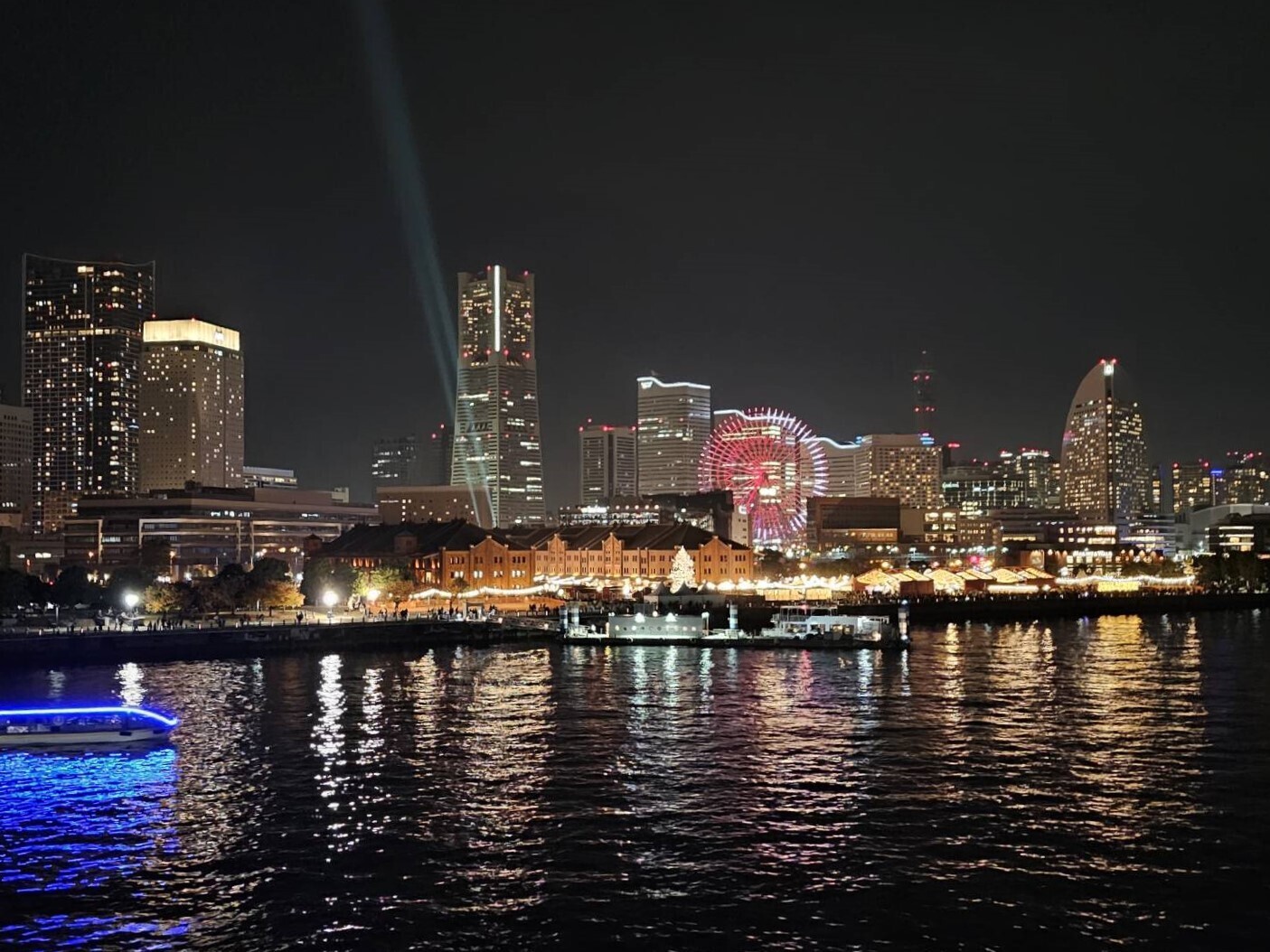 大さん橋からの夜景