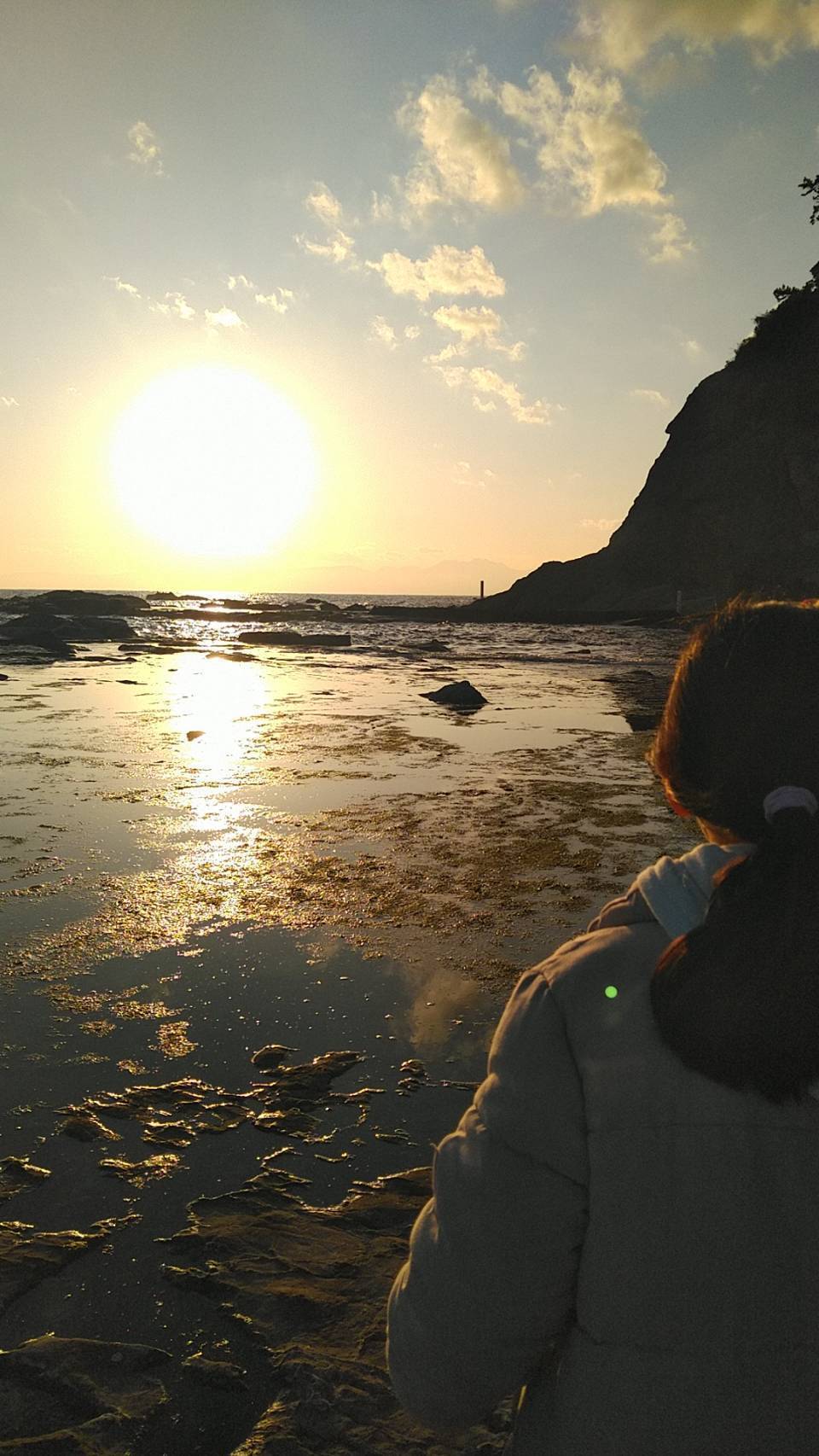 江ノ島の磯と夕陽
